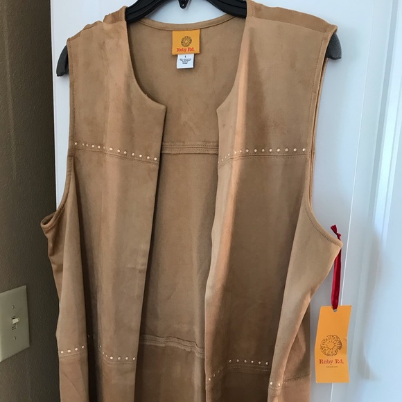 Ruby Rd. Fringe Vest - Picture 1 of 3